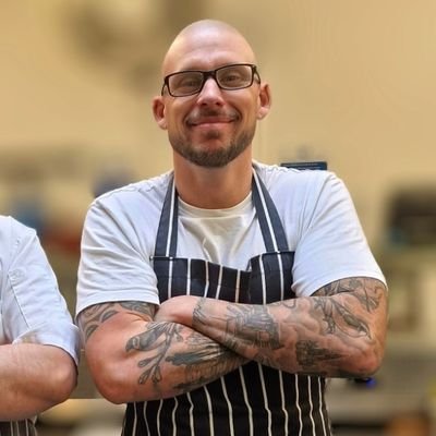Dad, Sous Chef, life-long sufferer off THE #Arsenal and #Torquay Utd