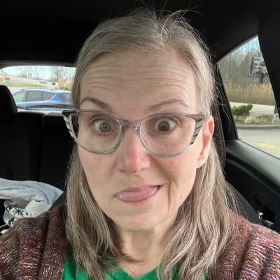 birdisthewyrd's profile picture. Never trust a big butt and a smile. 🍑