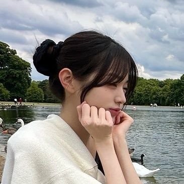 Ψ | yapper acc | posts anything about ive and aespa | wonrina's babygurl