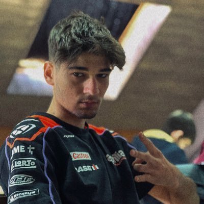 es como os helecopetro miuda, gira e bouah😎