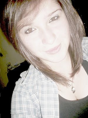16, violão, dança, música, chocolate, , ciúmenta, chata , sou m.a da @1foofinha_ e amo o meu mo lindão @raphaeltotti1 ☺