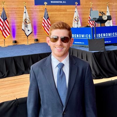 Building new media tech for Democrats @newdigitalnow | prev @dlcc | @WashU alum | fear leads to anger, anger leads to clicks, clicks lead to ad revenue
