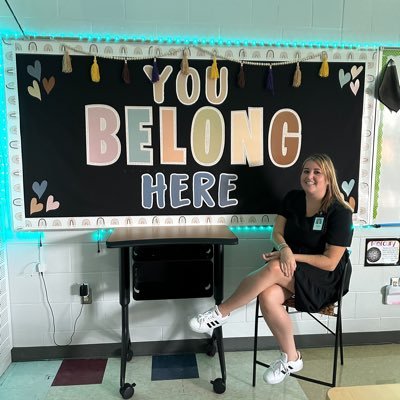 adventure awaits 🌻 21st Century Teacher | Harmony Middle | Blue Valley | Aspiring Administrator | Coach 🥎🏐🏃🏻♀️| Photographer | McKenna Lee Photography 📸|