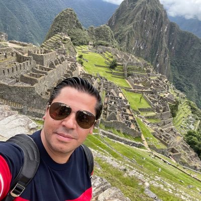 Ser libre no es para cualquiera. Hay que tener coraje de quedar mal con mucha gente, despedirse de otros tantos y estar listo para ser odiado.