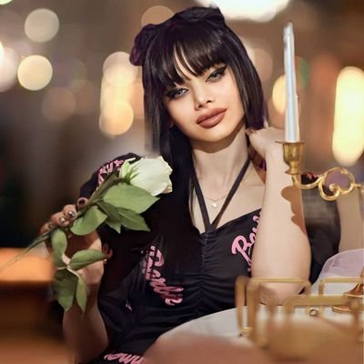 😌و نَويت ﭑنساڪ ..
وتراڪمن نيـۃ ﭑعلـۃ نيـۃ وشَيبت 🦷...🇮🇶 طالبه جامعيه مشروع دكتورة🇮🇶🦷عمري 21سنه 😋سجاوي🦷اسنان🇮