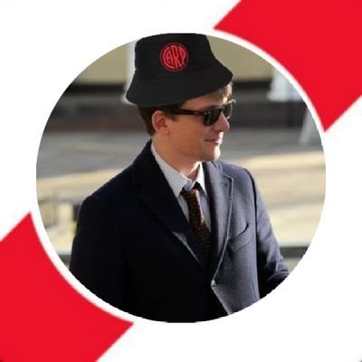GALLARDISTA, OPINÓLOGO, LICENCIADO EN BAITEOS. JUEGO JUEGUITOS.
@sancaprespaldo
@sancapderiver