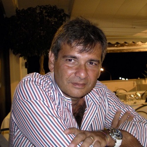 fbozza's profile picture. Sono le persone che nessuno immagina che possano fare certe cose quelle che fanno cose che nessuno può immaginare. (Alan Turing)