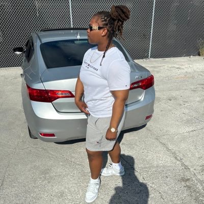 Bahamian Youtuber🇧🇸||Youtube: Vonya Dizzle ||Insta: Vonya Dizzle JT🤍❄️ https://t.co/yZL6BYGUdW