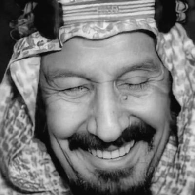 La_llorona2's profile picture. بَكَت عَينُك اليُسرى فَلَمّا زَجَرتَها.. عَنِ الجَهلِ بَعدَ الحِلمِ أَسبَلَتا مَعا
