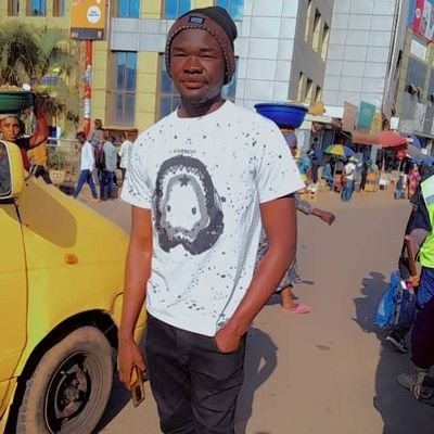 LukojiRiphin's profile picture. Célibataire. Chauffeur de poids lourd