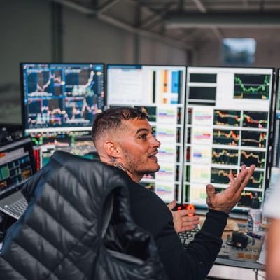 🗽 I take risks for freedom
🧠 7 Year Pro Forex Trader
📊 1-1 Personalized Forex Academy
👇 Signal Room & Daily streams
📤 Any questions, DM me