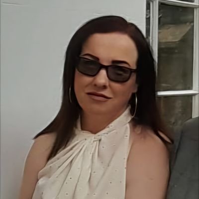 Screenwriter, Graphic Designer, Poet, Creative, Time Traveller. UK.