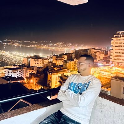 Au faite Je suis moche mais je suis pas née pour te plaire. PS:Allah c'est Mon Dieu ♥ Mohammed Rassul Allah c'est-Mon Prophète https://t.co/Ux0MhiAOUJ