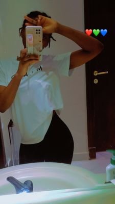 MsMuchiri__'s profile picture. Ya' intrests may not tickle my fancy ✌

Ain't here for ❤ 😏‼️‼️