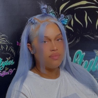 outta sight, but I’m still on you hoes mind 💙 🏳️🌈🤟🏽 IG: K.Bleu_