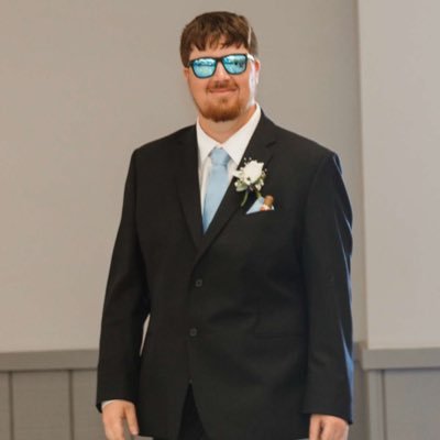 proud girl dad X2 | sports know it all | anime enjoyer | lifelong fan of gators ,colts and pacers