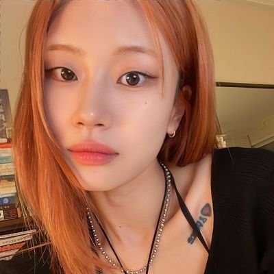 sheeraei's profile picture. peace