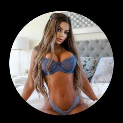 julii_annneeL's profile picture. istagram:juli.annee |only fans ⬇️