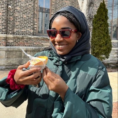 SOMMERKUSSE's profile picture. earlier on I was sick. now I’m sick and tired