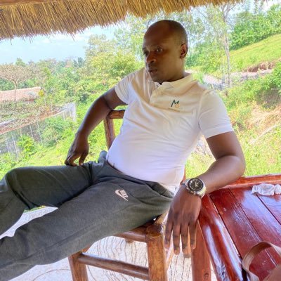 hyuhaissa's profile picture. I train people #silagemaking ,modern ways of #bananagrowing , #Diarycows & local #chickenrearing. @ManUtd❤️