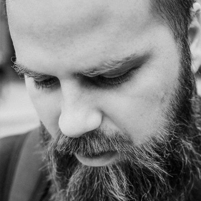 Ukrainian living in Poland, wrhiting about war and peace.