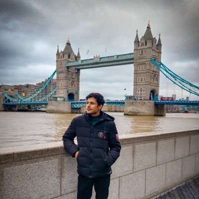 SYED_ALI_TIRMZI's profile picture. Digital Content Creator | Wanderer | Herts  🎓