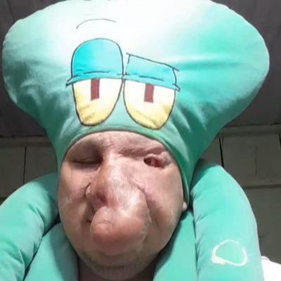 Luiisiitoooo_'s profile picture. Simplemente fan de don Eduardo Camavinga 🥱🇫🇷 mi equipo tiene 14 orejonas ¿ el tuyo ?🤍