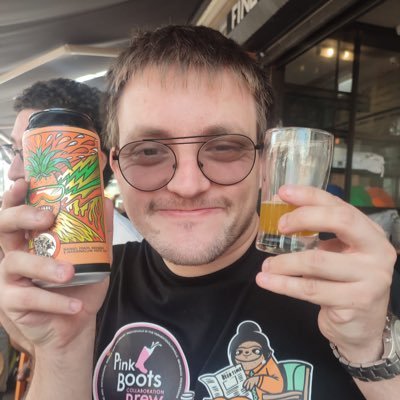 IdoSela1996's profile picture. משתתף בפודקאסט צעקות מהקו - @touchlinepodFM / מכור למנג'ר / כותב על אולטראס כשמתחשק / שותה בירות מוזרות ואוהב לדבר על זה / אוהד מכבי חיפה