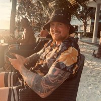 Llama (@llaamabot) 's Twitter Profile