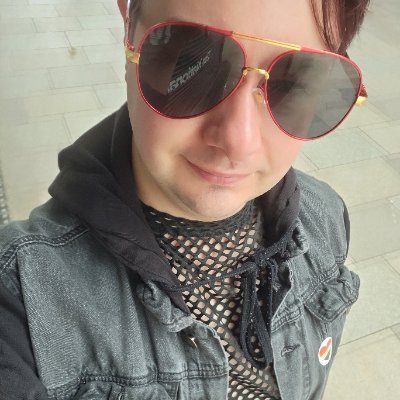 ti66338's profile picture. Just a puppy looking to play
Occasionally NSFW
18+ obvs
🏴󠁧󠁢󠁷󠁬󠁳󠁿🏳️‍🌈