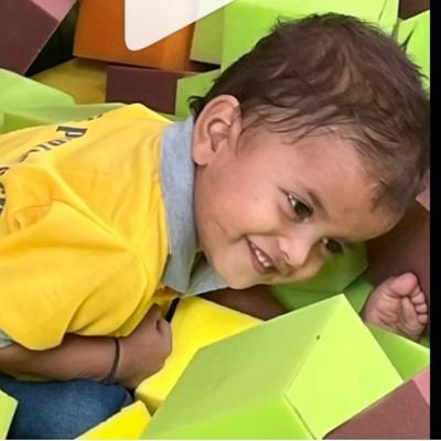 मनुष्यो को प्रफुल्लित करने का प्रयास करता हूं।
जय भीम ,जय मीम ,पर हूं पक्का अंधभक्त।
All content and post are for entertainment purposes only.