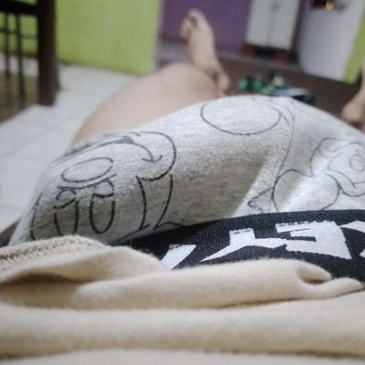 Joven gay de 21 años :3
Jsjsjsjsjs me gusta los dickpicks así que sin pena y ya saben conversación y conocer gente