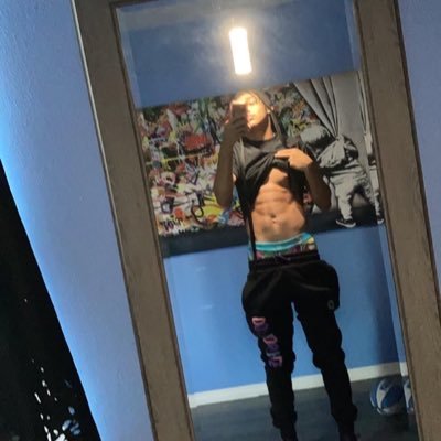 bennygonzaless's profile picture. sexy girls text me 😍🥷🏻