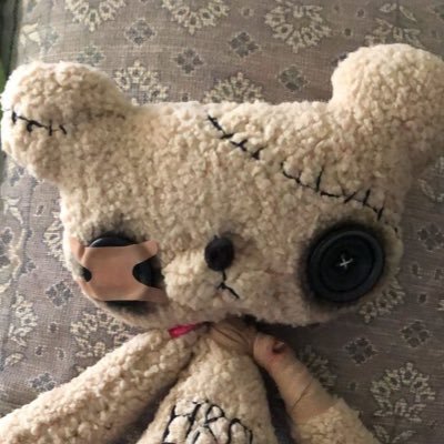 diiiosito's profile picture. Normal girl
