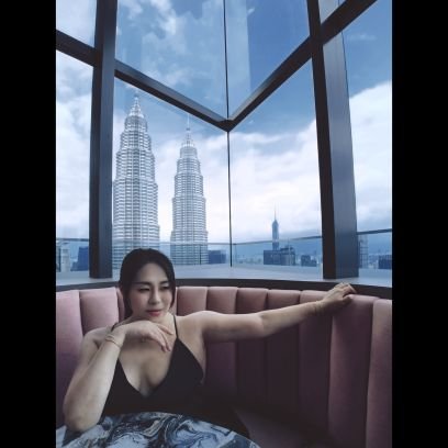 brandyyap82's profile picture. one love , love life !!