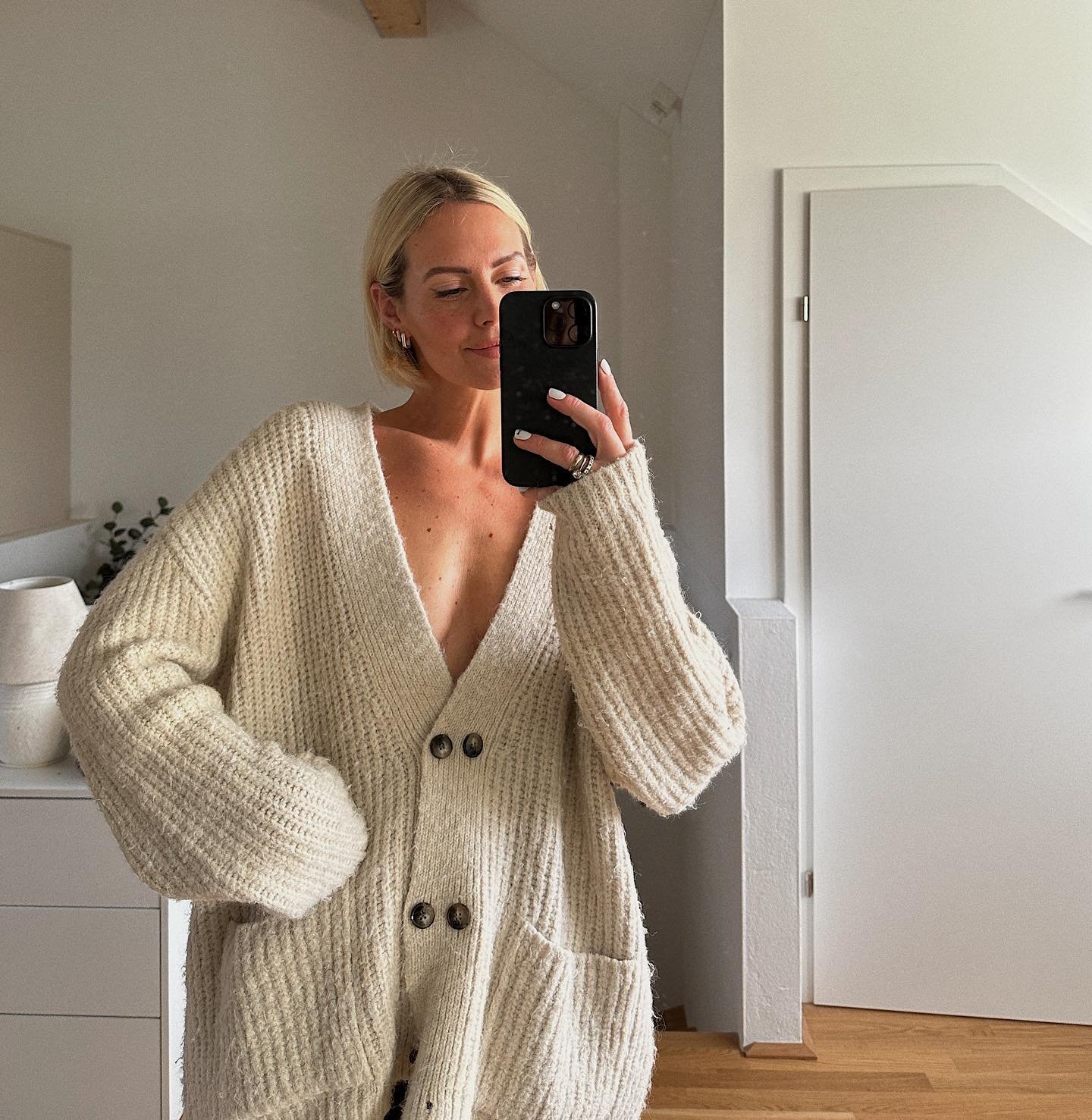 5dq7IDUJ7w17P9's profile picture. 