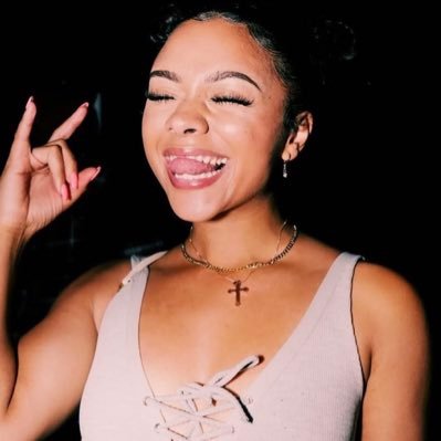 thealixlapr's profile picture. Actor  Effie on @ghoststarz