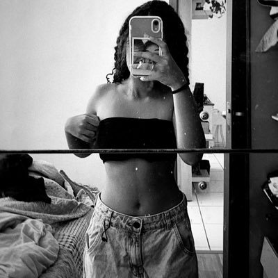 rosawoff's profile picture. 🌛