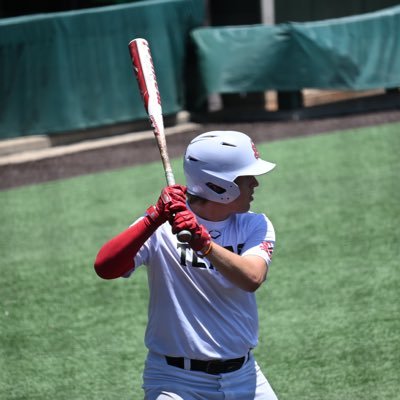 26’🎓 5’11 210 Aledo High School 3B, 1B, C 3.81 GPA jrloos1108@icloud.com @stixbsbl 8177233426