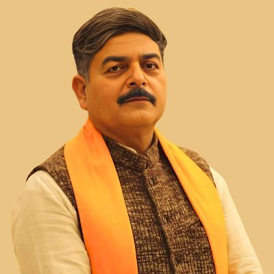 Marine Engineer,
Social activist,
Coordinator Arunoday,
National General Secretary, Sanatan Chamber of Commerce and Industries, Bharat Chapter.