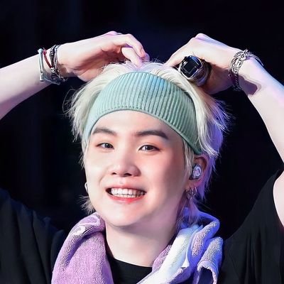 Fan account
윤순이 슈가걸입니다 그리고 ʀᴍ ᴊɪɴ sᴜɢᴀ ᴊ-ʜᴏᴘᴇ ᴊɪᴍɪɴ ᴠ ᴊᴜɴɢᴋᴏᴏᴋ 모두를 응원하고 사랑해요💜 보랏줄로 묶인 우리 영원하자 보라해 💜