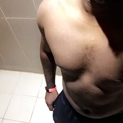 اي بنت مشتهيه تجي خاص كبيرة صغيره متزوجه غير متزوجه هلا بالجميع )))..... سوالب هلا بكم اي سالب يجي خاص انا تحت خدمت الجميع