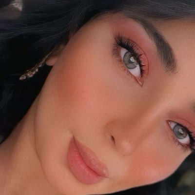 لا شيءٍ أجمل منكَ ، ولا شيء اسَعد مني وانا معَك🤍💍