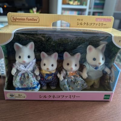 藤ノ雪(ふじのゆき)
あんスタ:日々樹渉君と桜河こはく君推し!
シルバニアファミリーにも沼ってます。
あんスタ、シルバニア、日常の事を呟きます!
呼びタメ大歓迎です✨
皆さん仲良くして下さい☺️