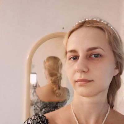 Me_Piglet's profile picture. I was born. Thanks to Mama & Papa :).
Пишу книги и фанфики, в основном слэш, заходите по ссылке, читайте)).