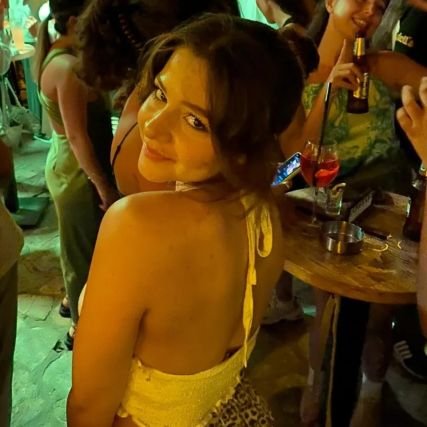 nehirturkmennn's profile picture. 