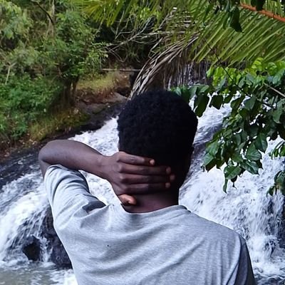 itscollo_ke's profile picture. Explorer.
I don't have friends , just  associates.
