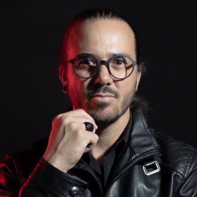 🚀 Marketing
🏍🤘🏻 Moto & Rock
🤝🏻 De pé e à ordem
https://t.co/CqtUFoaMFm