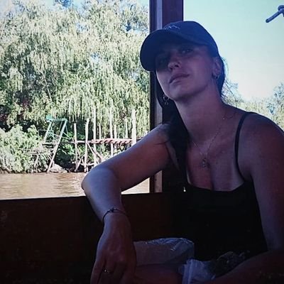 Periodista y Comunicadora Social- Peronista, Feminista y Empoderada 💚💜
Cristinista hasta los ovarios✌️