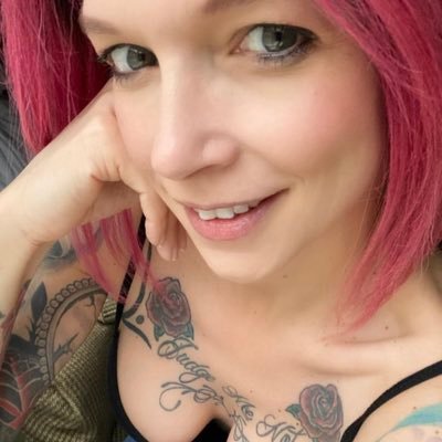 Hey I’m Mary I am fun to chat with lovely and also single and ready to mingle please be free to talk to me🥰❤️
